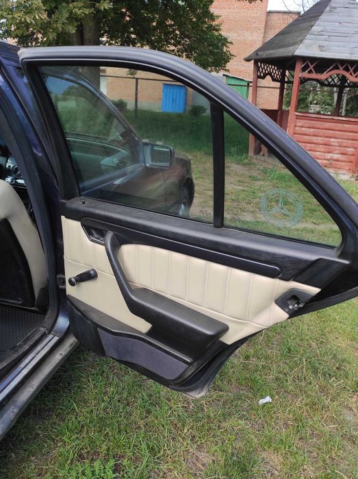 Mercedes-Benz w202 c180