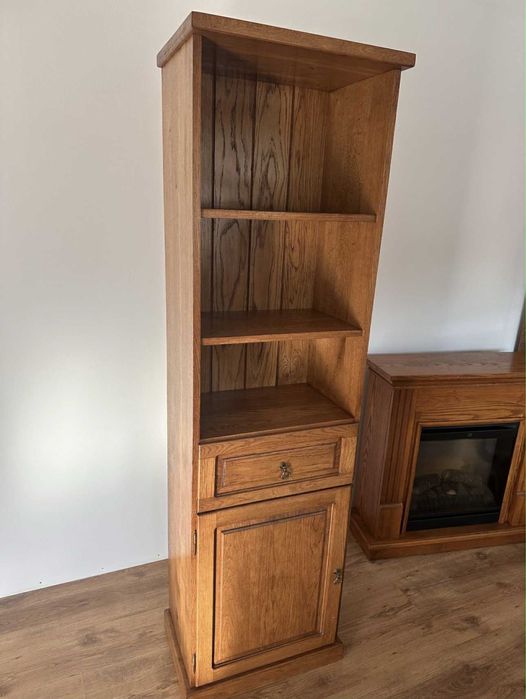 Regał dębowy słupek