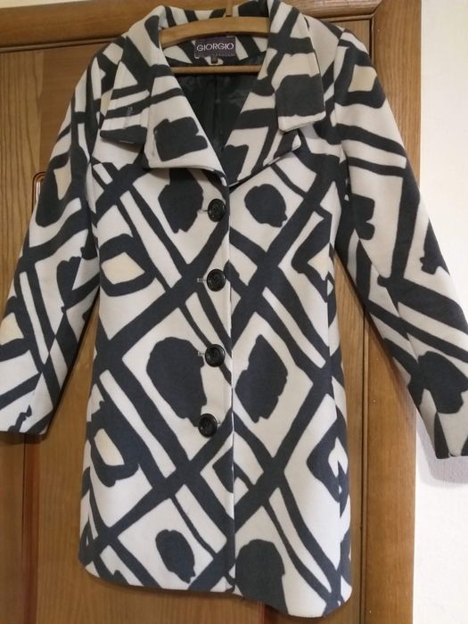 Пальто на гудзиках