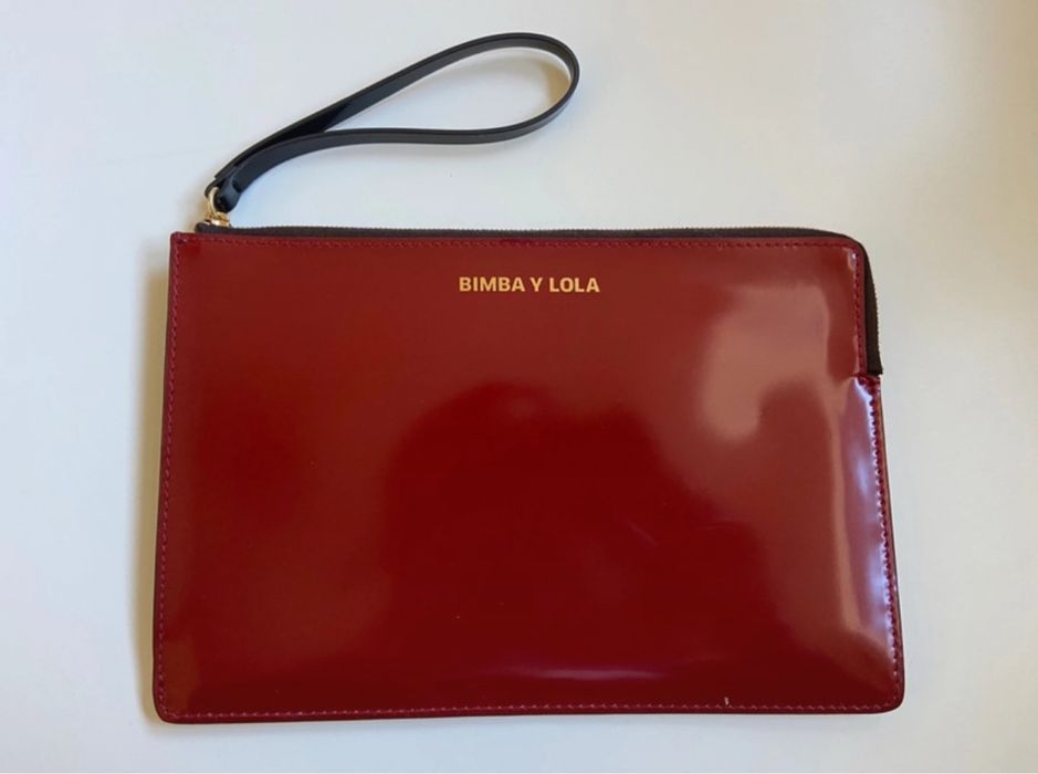 Clutch vermelha e branca Bimba y Lola nova