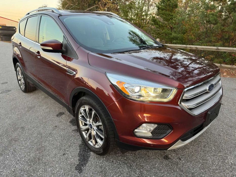 Ford Escape Titanium      2018