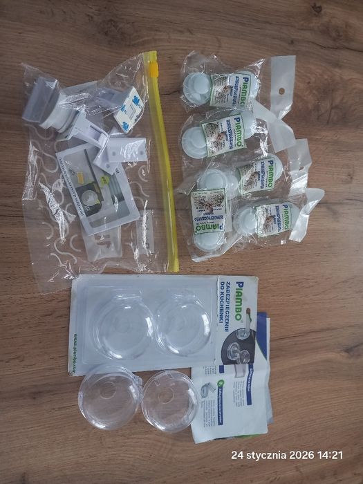 Zestaw zabezpieczeń do szafek przed dziećmi