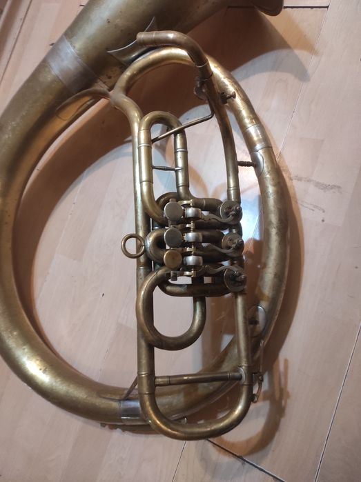 Helikon,Tuba Emil Lehmer. Strój- F