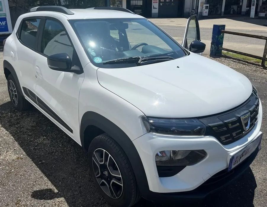 Dacia Spring Confort com 17000 kms