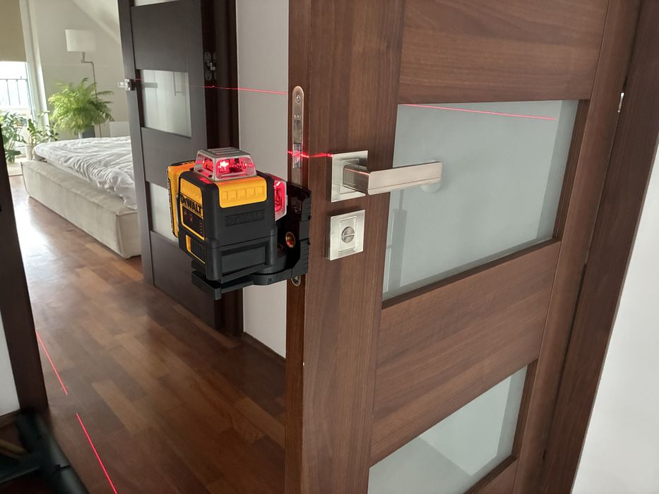 Laser Dewalt 360 DCE0811R jak nowy, oryginał