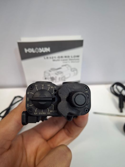 Holosun LE321-RD тактичний блок 4в1 (червоний лазер + ІЧ + підсвітка + ліхтар)