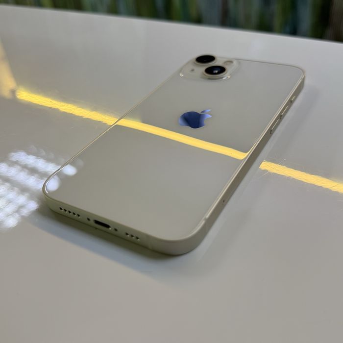 Айфон Apple iPhone 13 Starlight 256 GB Білий Neverlock ГАРАНТІЯ
