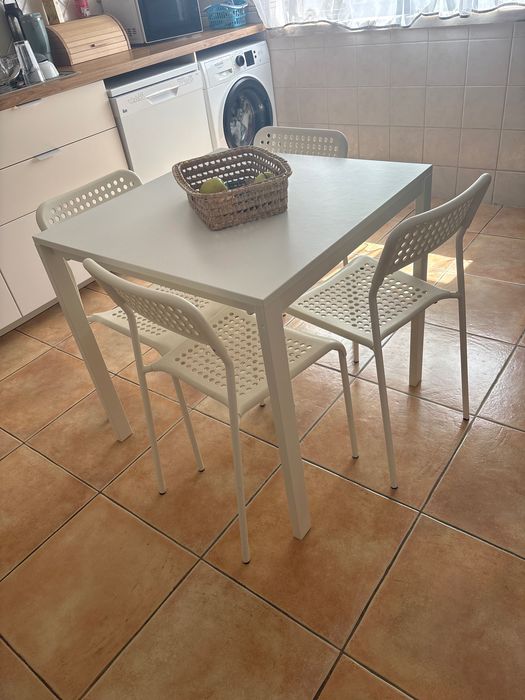 Mesa branca refeição