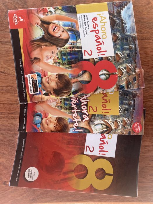 Manual e Caderno de Atividade “Ahora español” Espanhol 8o ano