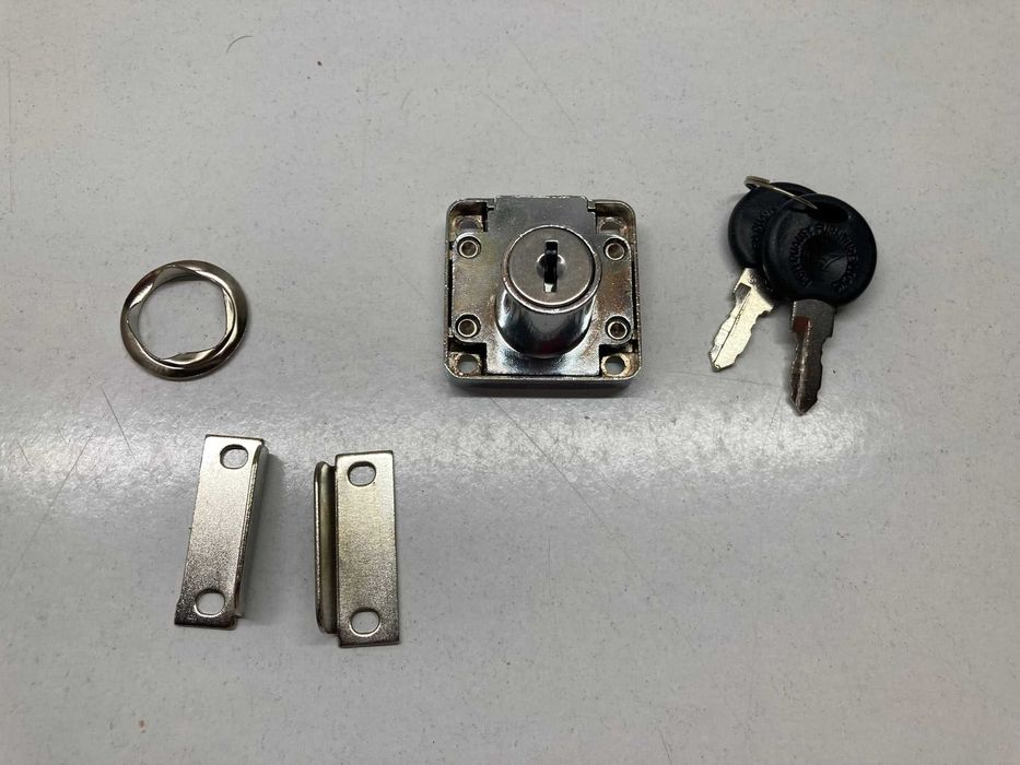 Fechadura para Móvel (com 2 Chaves)
