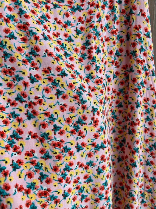 Sukienka w kwiaty // even&odd