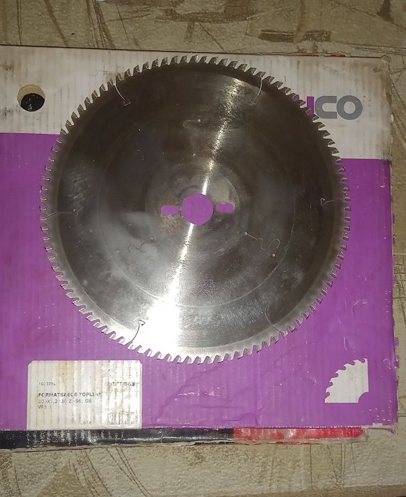 Диск пили основний для обробки ДСП та МДФ. Діаметр 300 мм - 120 мм,