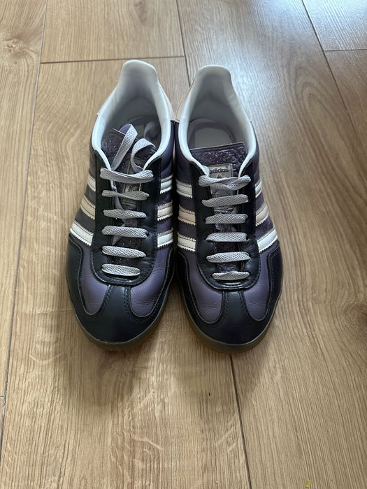 Красовки жіночі красовки adidas жіночі