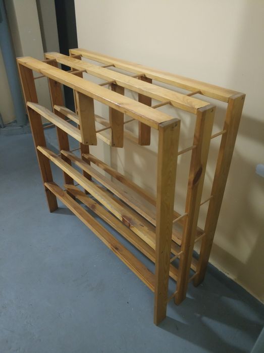 Stojak półka na buty drewniany, lite deski