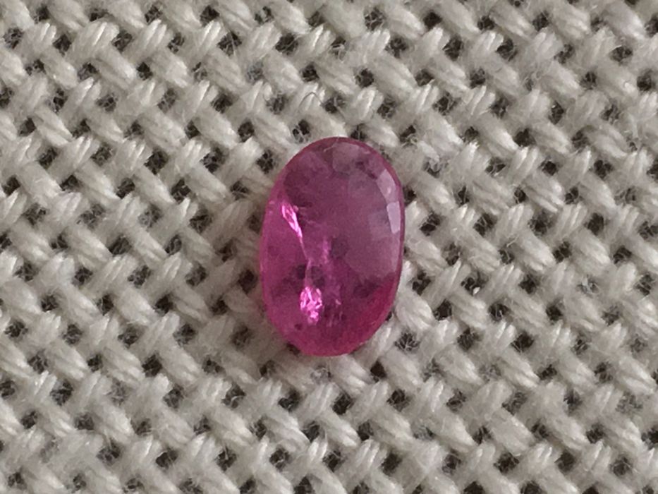 Rubin naturalny 0,8 ct
