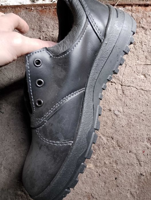 Buty robocze. Bardzo ładne