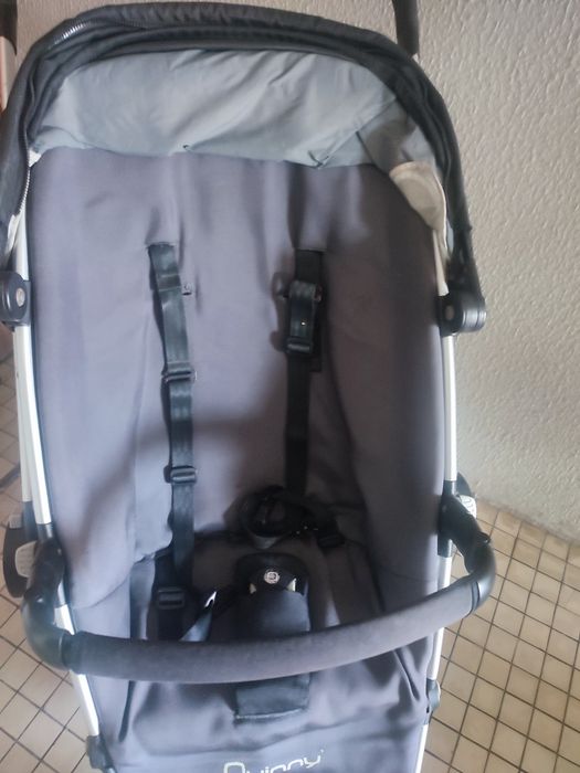 Carrinho de bebé Quinny