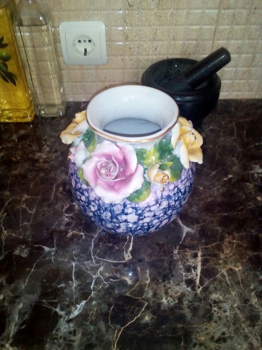 Ваза фарфорна нова