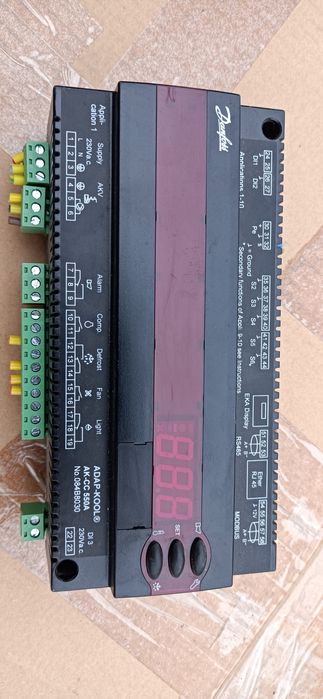 Sterownik układu sprężarkowego