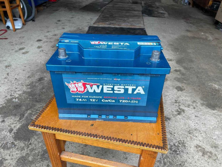 Автомобильный аккумулятор Westa 74Ah 720A