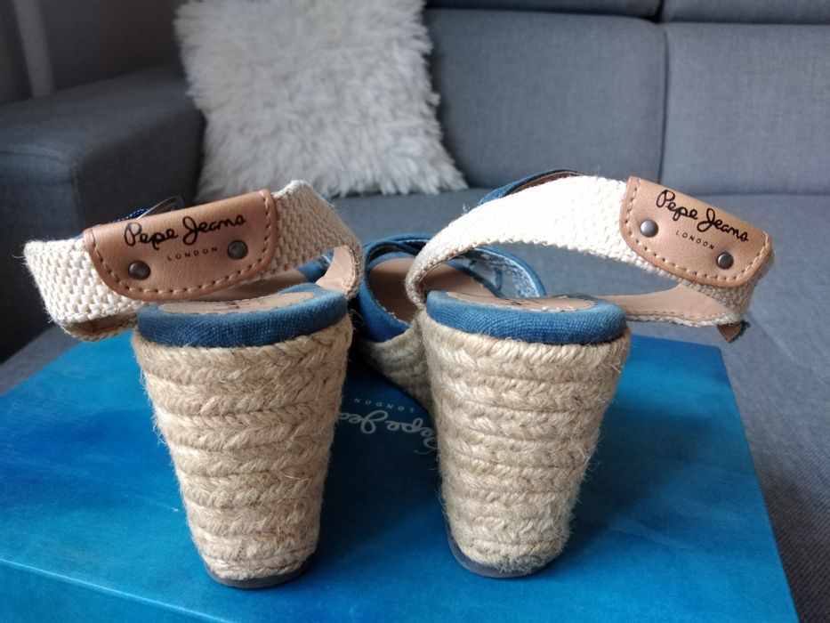 Sandały Pepe Jeans 38