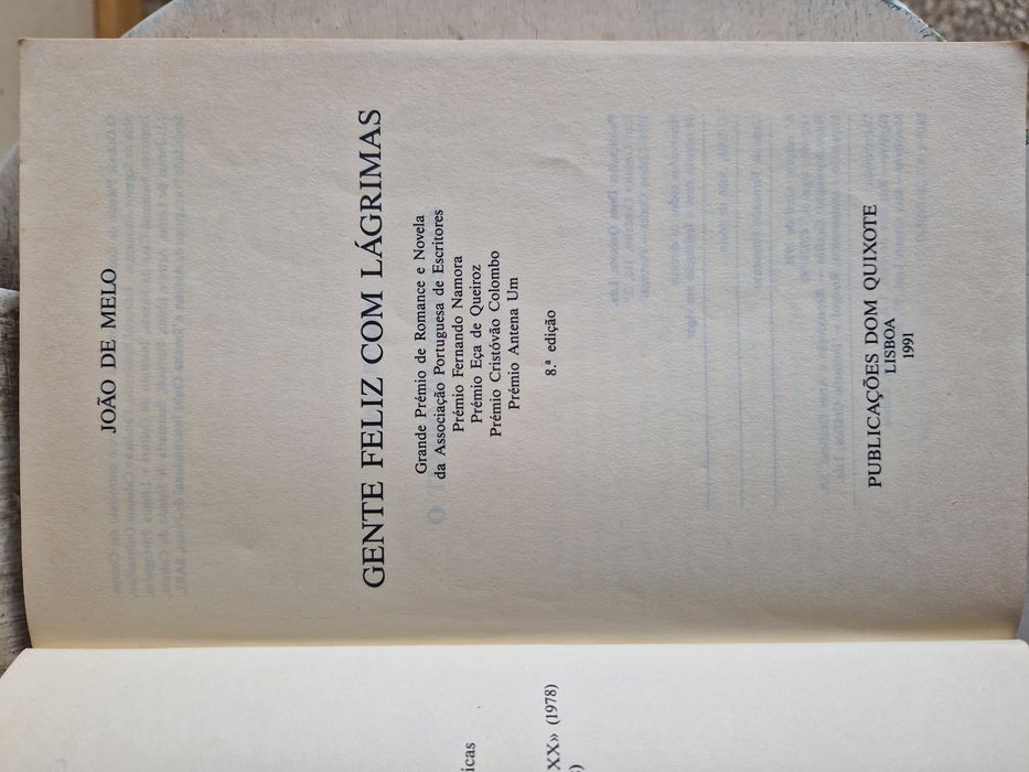 "Gente Feliz com Lágrimas", romance de João de Melo