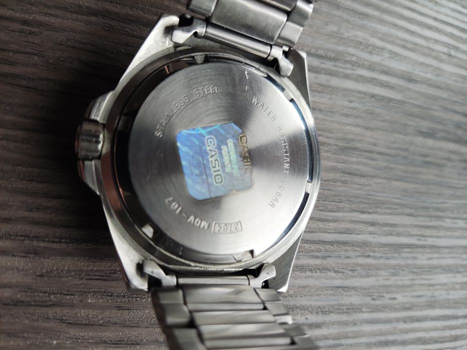 Часы наручные кварцевые мужские водонепроницаемые Casio MDV-107D-3AVEF