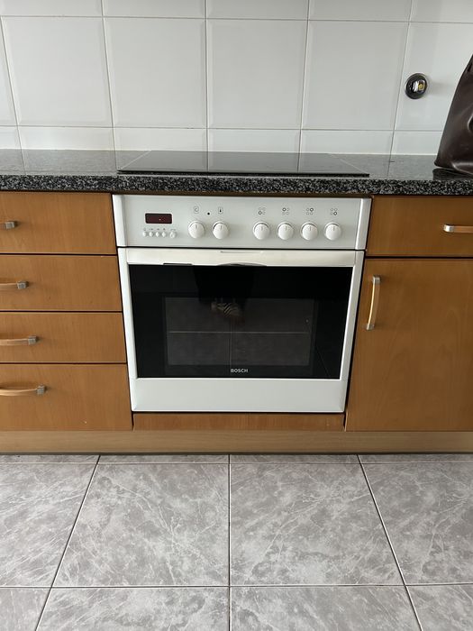 Forno Bosch + placa vitrocerâmica em excelente condições