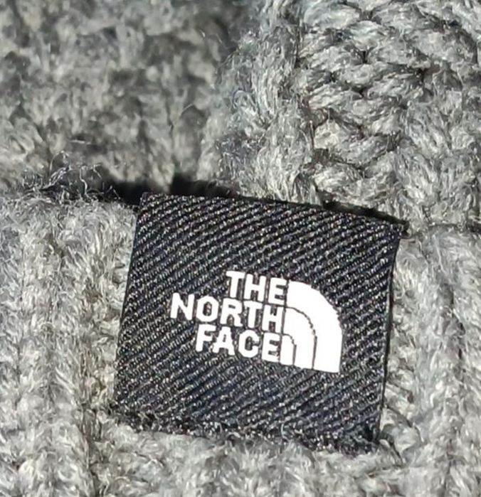 Брендова шапка оригінал