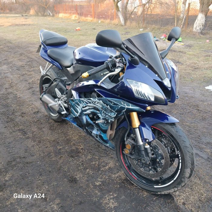 Yamaha YZF R6 600см²