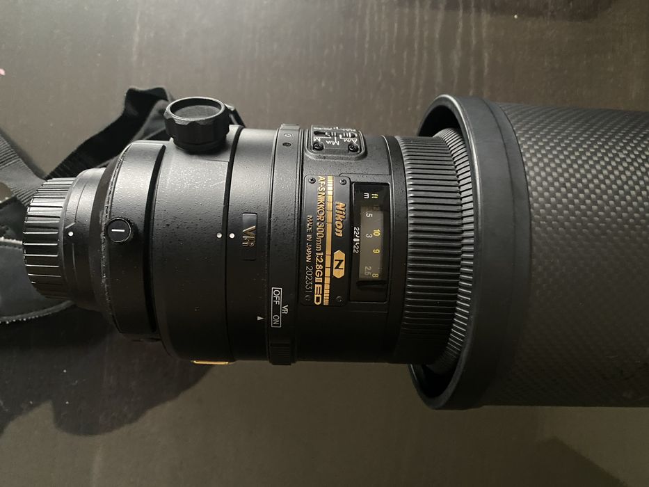 Nikon 300 2.8 VR iI
