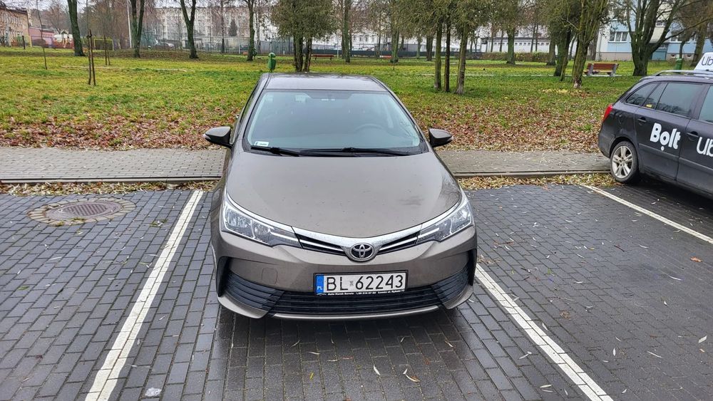 Toyota Corolla Jedna właścicielka ,auto serwisowane w ASO ,kamera cofania ,6 biegowa
