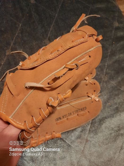 Rekawica baseballowa