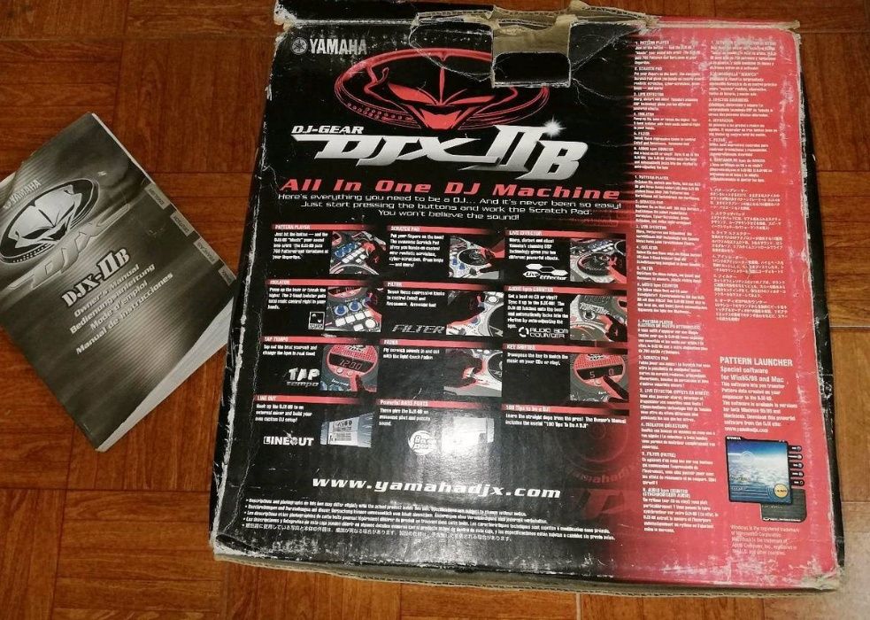 Yamaha DJX 2B Groovebox