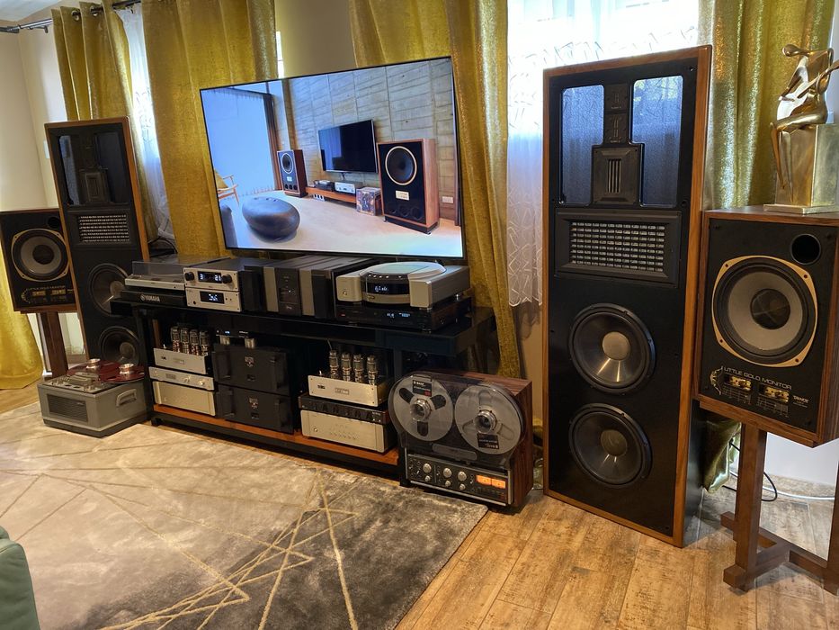 Infinity Gamma kolumny High End + servo import