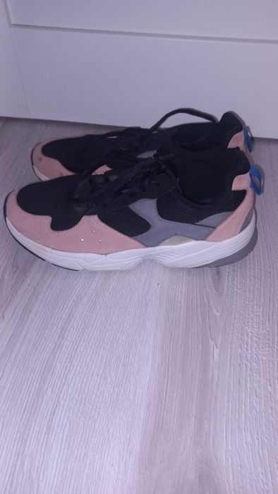 Buty sportowe damskie rozmiar 40