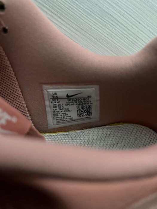 Продам кросівки NIKE і идеальному стані 26,5 см