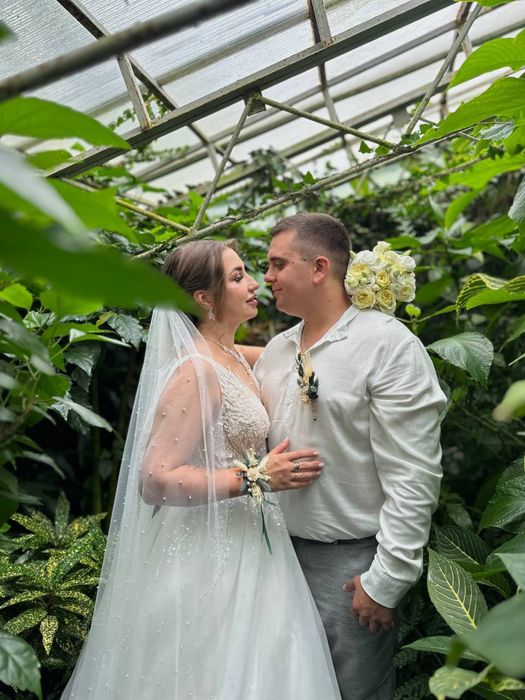 Весільна   сукня