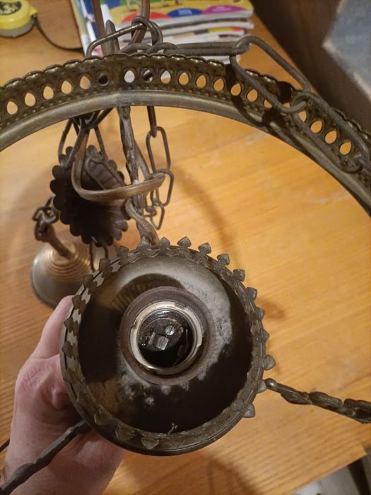 Lampa mosiężna z ceramiczną kulą