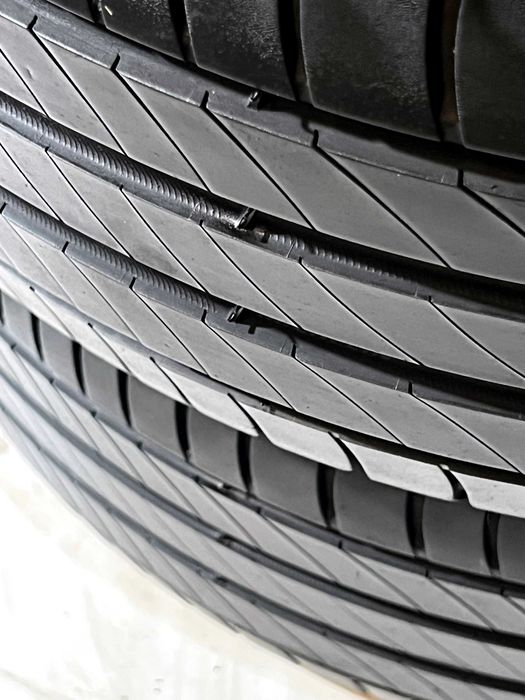 Pneus Michelin Primacy 4 - 215/50/17 - Muito Bons