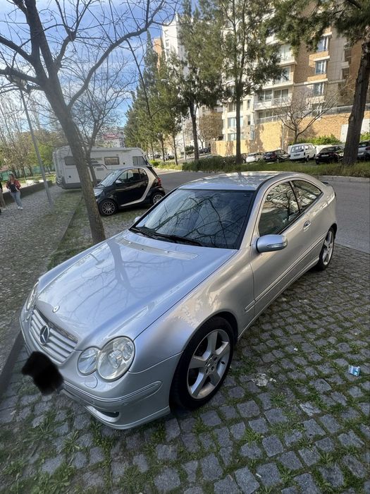 Mercedes C220 CDI SportCoupé | Impecável | Muitos Extras