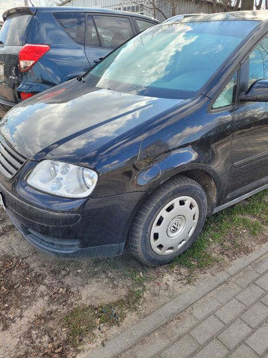 radio oryginalne navi touran z kodem sprawne