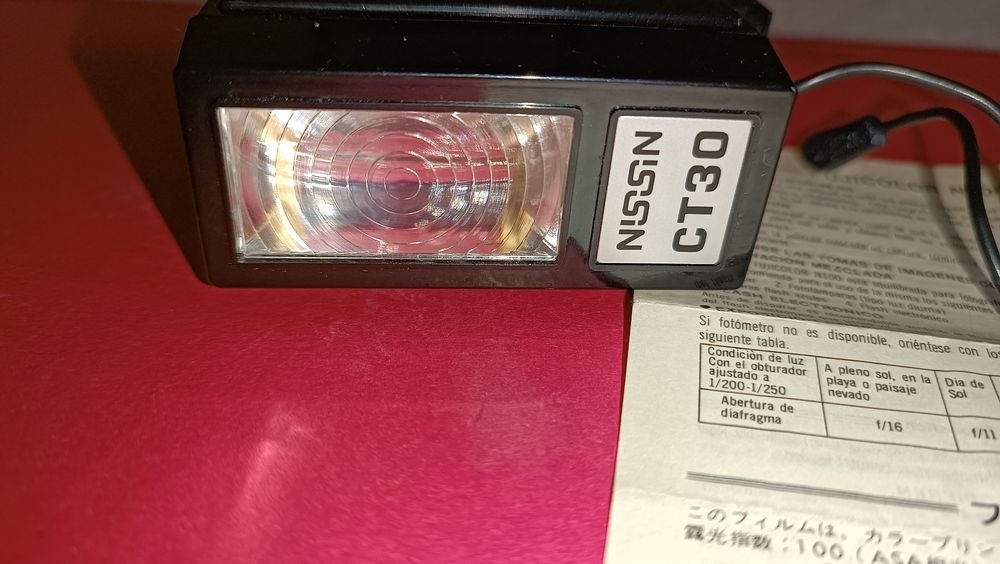 Vintage Camara de Flash Nissin CT30 Made in Japan - Estado Novo