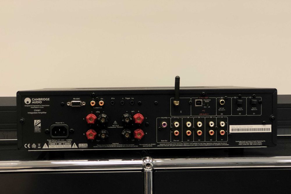 Cambridge Audio CXA61 wznacniacz zintegrowany kl. AB 60W 8Ω DAC ESS Sabre BT aptX HD Roon - idealny stan!