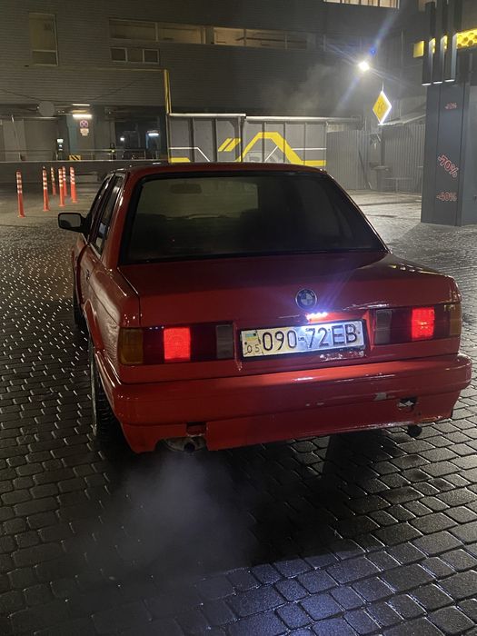 Бмв е30, 1.8, газ/бенз!