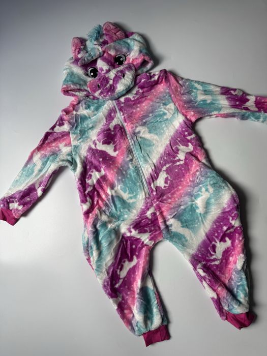 Nowa jednoczesciowa pizama 3-4 lata jednorozec kostium przebranie