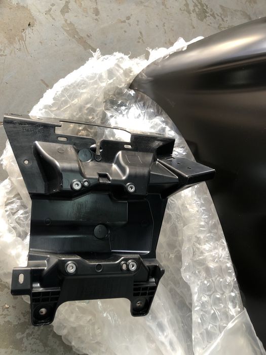 Кріплення для розетки ZOE рестайл 2019-2023 ОРИГІНАЛ 296561900r