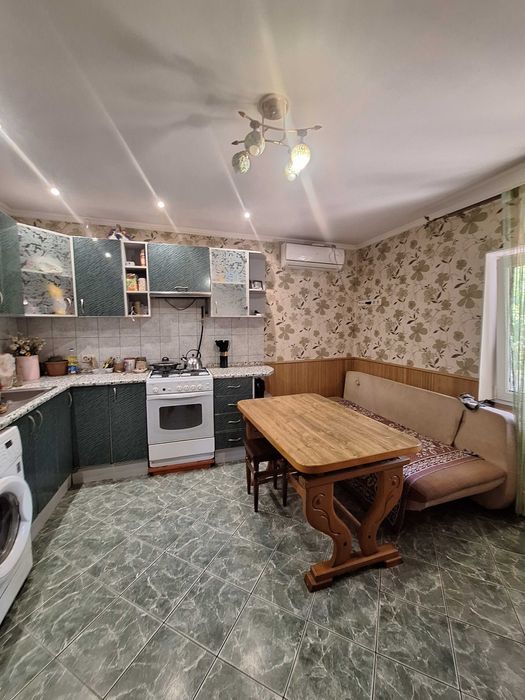 Продається 2-х поверховий (мансарда) будинок у с. Барабой