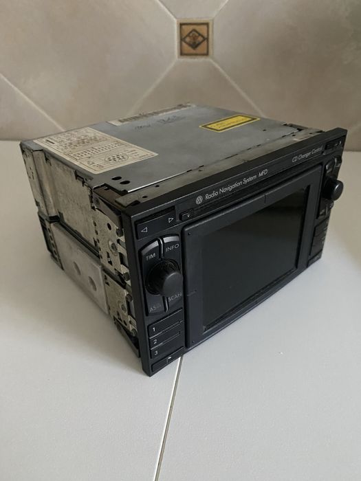 Radio VW MFD1 + Yatour YT-BTA