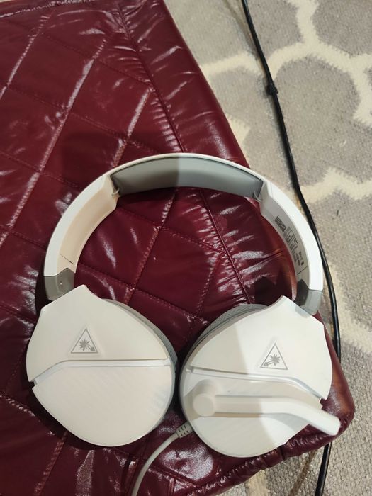 PlayStation 4 + Pad + słuchawki + gta 5